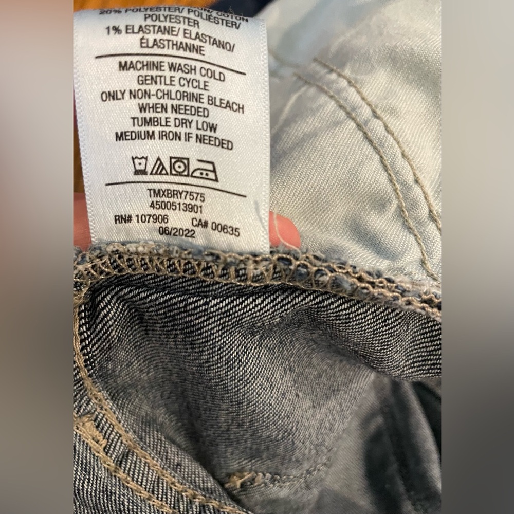 Hudson Wide Leg Jeans, size 32, classic 5 pockets - Picture 8 of 9
